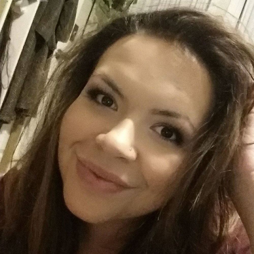 Meet your Posher, Whitney